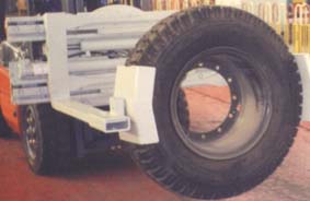 卡斯卡特：輪胎夾  